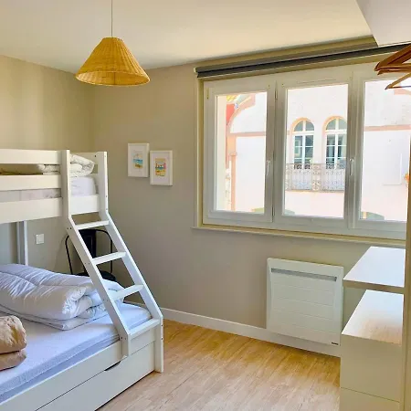 Spacious 65 M2 - Center -