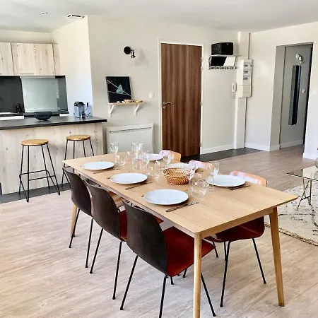 Apartment Spacious 65 M2 - Center -