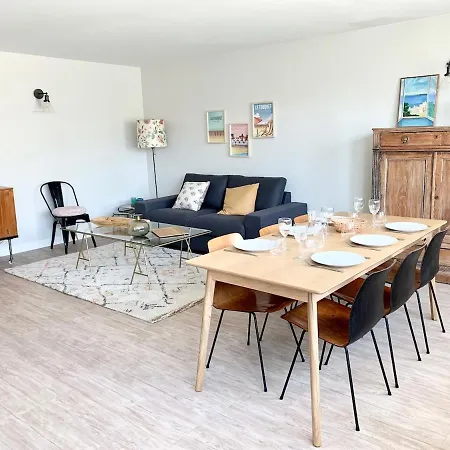 Apartment Spacious 65 M2 - Center -